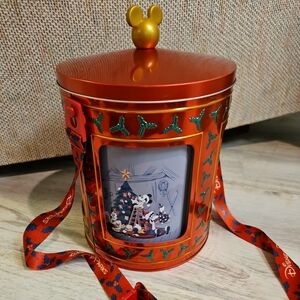 Disney Parks Christmas Mickey And Friends Musical Tin Popcorn Bucket